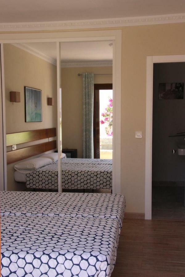 Banti Garden Hotel Tarifa Exterior photo